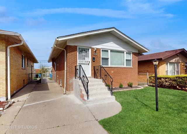Property at 11640 S Justine St, Chicago, IL 60643, 4 beds, 2 baths