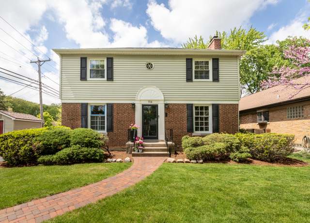 Property at 1116 S Aldine Ave, Park Ridge, IL 60068, 3 beds, 2.5 baths