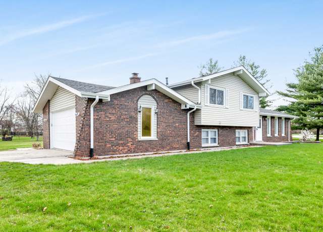 Property at 24949 W Mary Ln, Plainfield, IL 60586, 3 beds, 2 baths
