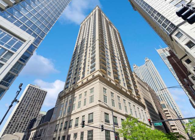 Property at 10 E Delaware Pl Unit 21B, Chicago, IL 60611, 3 beds, 2.5 baths