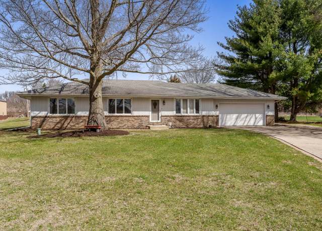 Property at 6615 Happy Acres Rd, Rockford, IL 61101, 2 beds, 1 bath