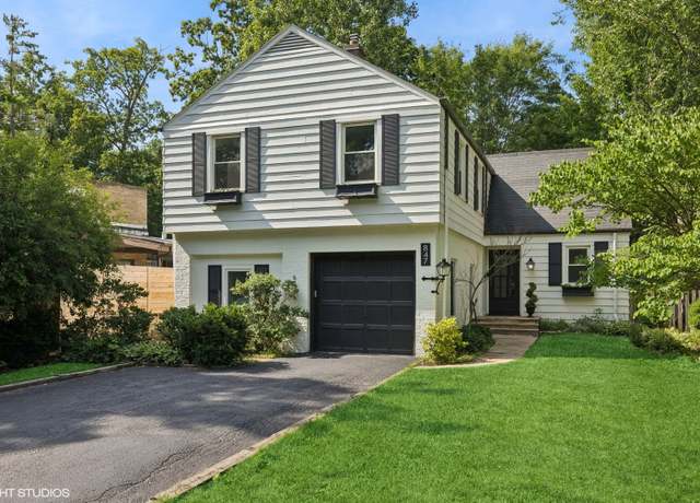Property at 847 Marion Ave, Highland Park, IL 60035, 4 beds, 1.5 baths