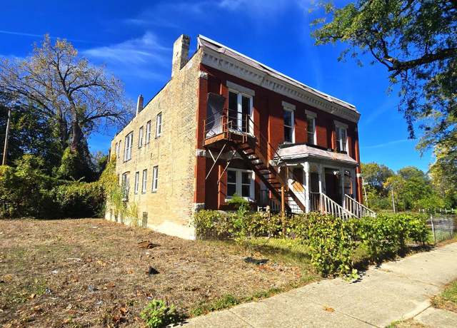 Property at 6814 S Parnell Ave, Chicago, IL 60621, 14 beds, 8 baths