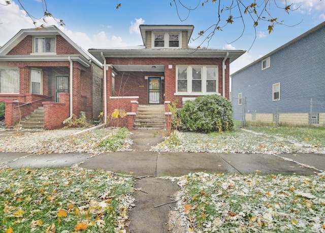 Property at 1240 W 96th St, Chicago, IL 60643, 5 beds, 3 baths