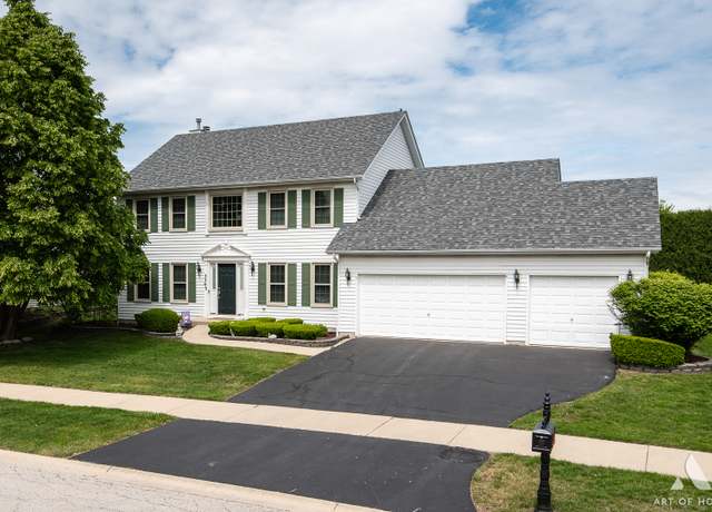 Property at 3365 Charlemaine Dr, Aurora, IL 60504, 4 beds, 2.5 baths