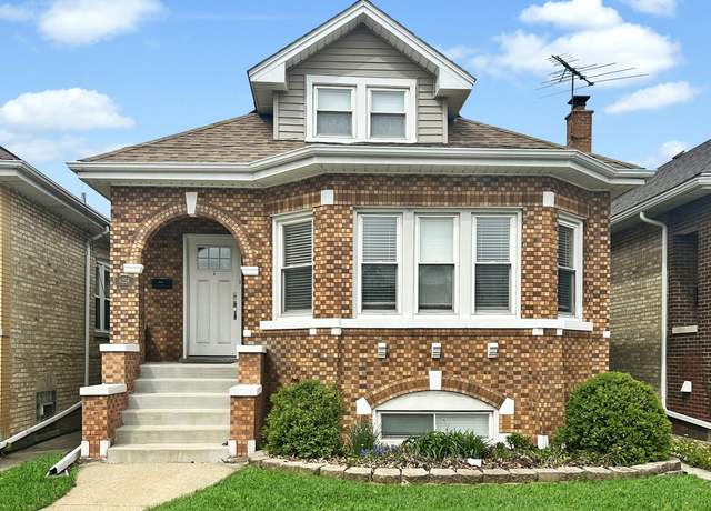 Property at 6256 N Nagle Ave, Chicago, IL 60646, 4 beds, 3 baths