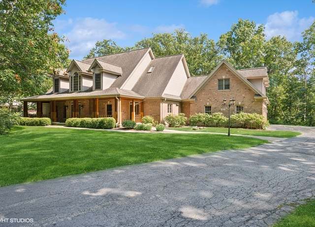 Property at 1819 E Rietveld Dr, Crete, IL 60417, 4 beds, 3.5 baths