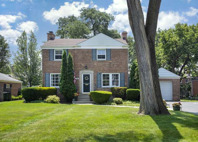 Property at 2227 Linneman St, Glenview, IL 60025, 3 beds, 1.5 baths