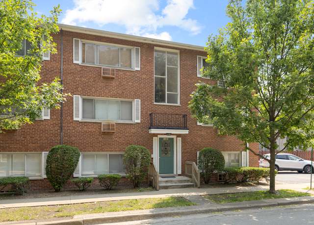Property at 1107 Washington Blvd Unit 2E, Oak Park, IL 60302, 1 bed, 1 bath