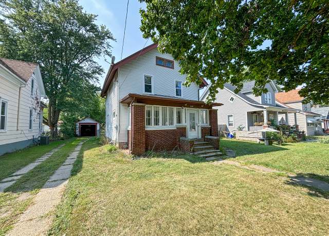 Property at 2139 Parmele St, Rockford, IL 61104, 3 beds, 1 bath