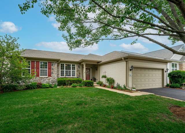 Property at 632 Tuscan View Dr, Elgin, IL 60124, 4 beds, 3 baths