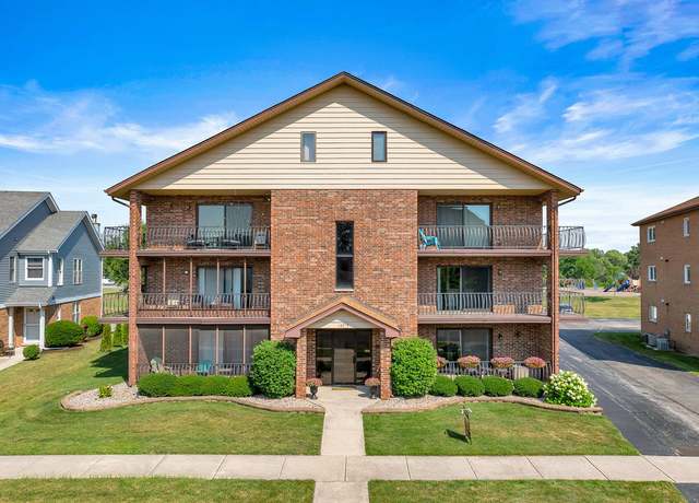 Property at 16719 Paxton Ave Unit 2S, Tinley Park, IL 60477, 2 beds, 2 baths