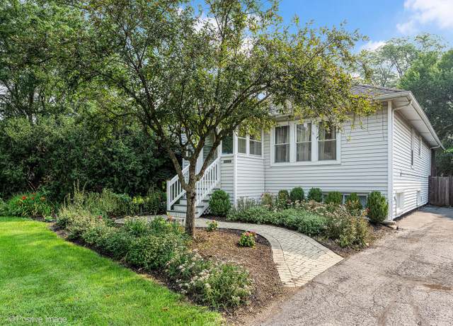 Property at 115 S Pick Ave, Elmhurst, IL 60126, 3 beds, 3 baths