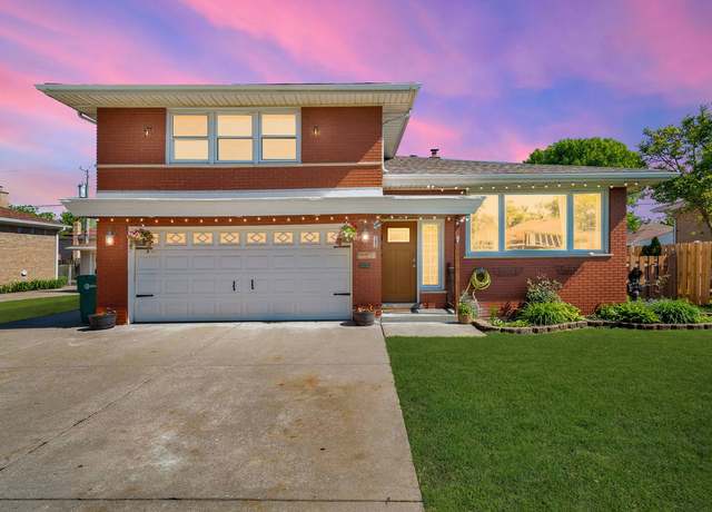 Property at 5640 W 82nd Pl, Burbank, IL 60459, 3 beds, 1.5 baths