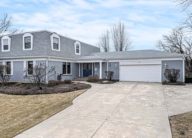 Property at 1161 W Hunting Dr, Palatine, IL 60067, 6 beds, 4 baths