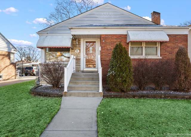 Property at 9221 S Avers Ave, Evergreen Park, IL 60805, 2 beds, 2 baths