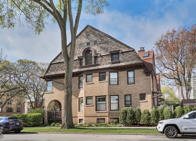 Property at 1401 Elmwood Ave, Evanston, IL 60201, 5 beds, 3.5 baths