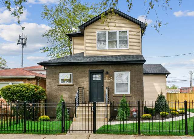 Property at 1130 W 95th Pl, Chicago, IL 60643, 4 beds, 3.5 baths