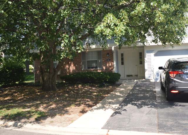 Property at 1267 Bradwell Ln Unit E, Mundelein, IL 60060, 2 beds, 2 baths