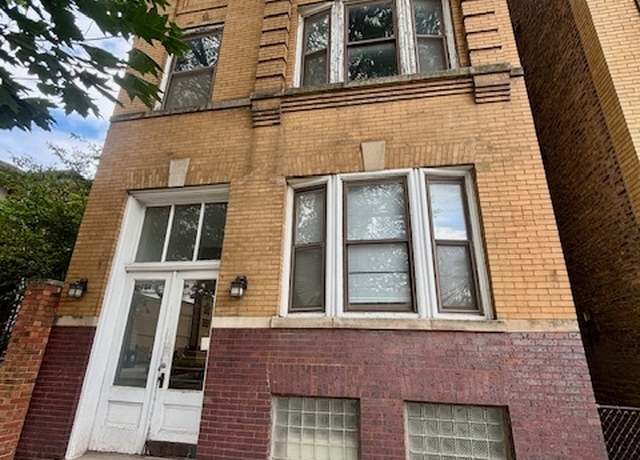 Property at 1640 W Melrose St, Chicago, IL 60657, 8 beds, 4 baths