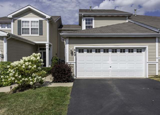 Property at 649 N Fox Trl, Round Lake, IL 60073, 2 beds, 2.5 baths