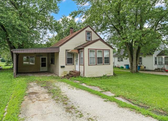 Property at 372 E Summer St, Paxton, IL 60957, 2 beds, 1 bath