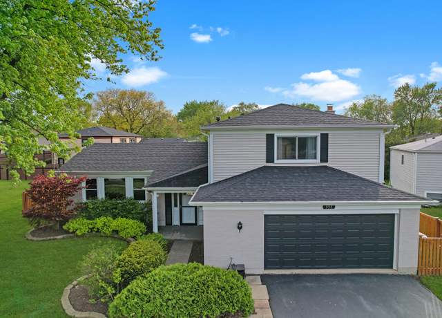 Property at 353 Marian Ct, Bolingbrook, IL 60440, 4 beds, 2.5 baths