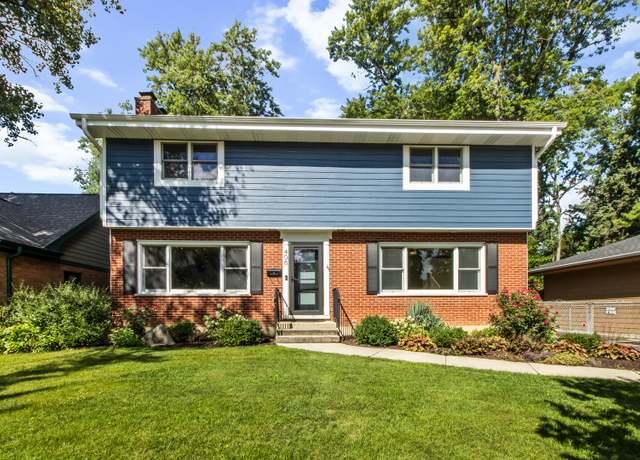 Property at 406 S Edgewood Ave, Lombard, IL 60148, 5 beds, 3 baths