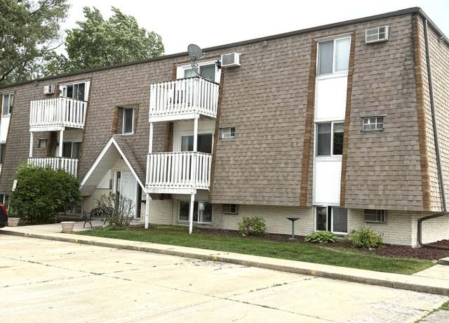 Property at 2356 Gaylord Rd Unit 2D, Crest Hill, IL 60403, 2 beds, 1 bath