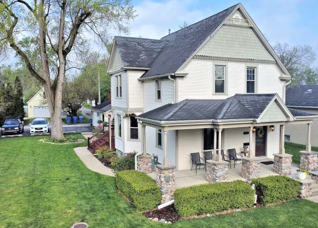 Property at 1208 Main St, Crete, IL 60417, 4 beds, 2 baths