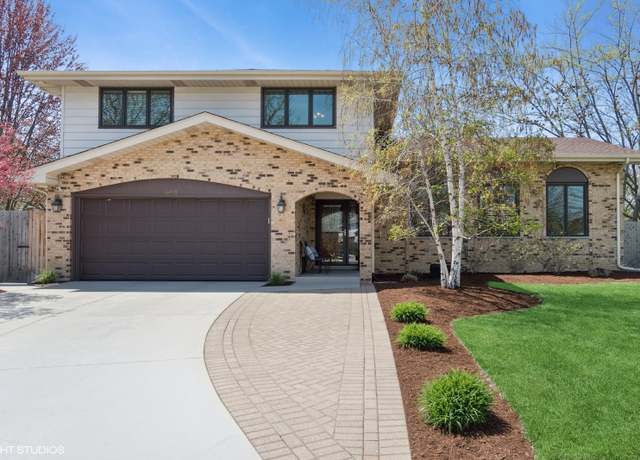 Property at 948 Weatherbee Pl, Downers Grove, IL 60516, 4 beds, 2.5 baths