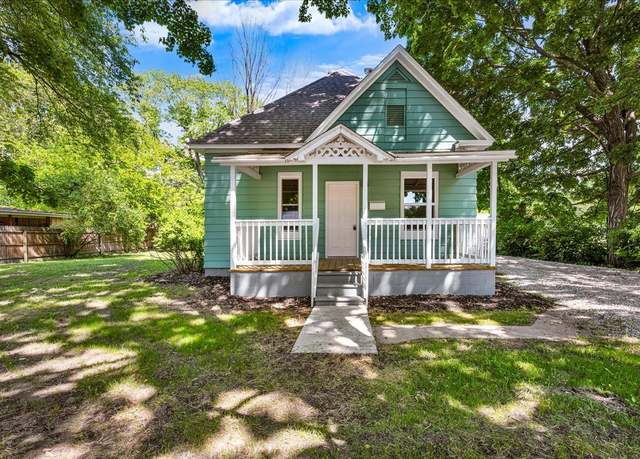 Property at 508 S Grant St, Sullivan, IL 61951, 2 beds, 1 bath