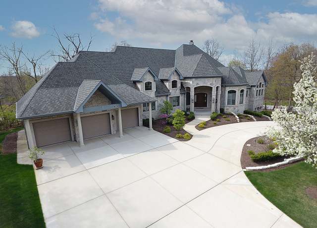 Property at 1910 Ashington Ct, New Lenox, IL 60451, 5 beds, 4.5 baths