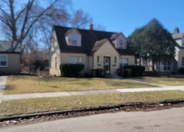 Property at 3024 Lawndale Ave, Rockford, IL 61101, 2 beds, 2 baths