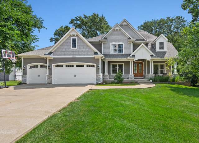 Property at 4117 Sterling Rd, Downers Grove, IL 60515, 5 beds, 4.5 baths