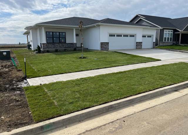 Property at 2477 Stanfield Ln, Normal, IL 61761, 4 beds, 3 baths