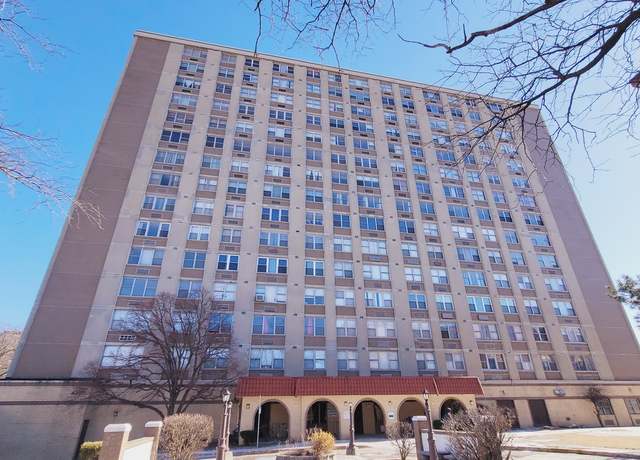 Property at 4300 W Ford City Dr #604, Chicago, IL 60652, 1 bed, 1 bath