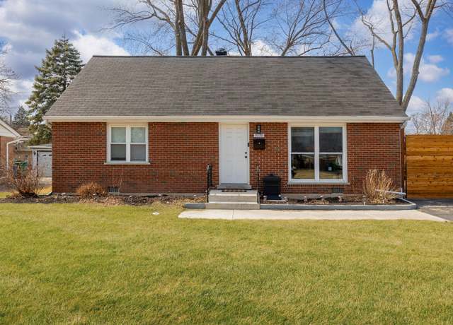 Property at 8320 Latrobe Ave, Burbank, IL 60459, 4 beds, 1.5 baths