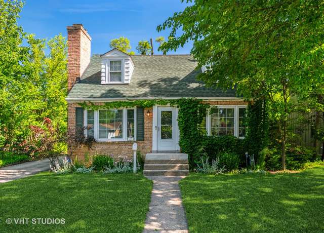 Property at 654 Elder Ln, Deerfield, IL 60015, 3 beds, 3 baths