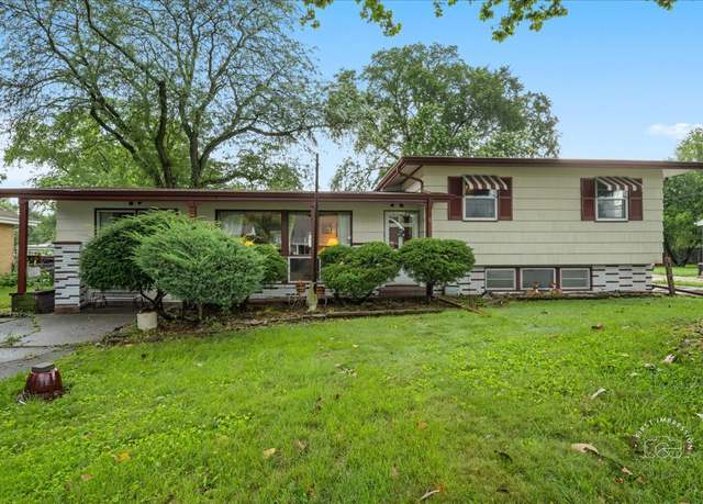 Property at 614 N Glenwood Pl, Aurora, IL 60506, 4 beds, 1.5 baths