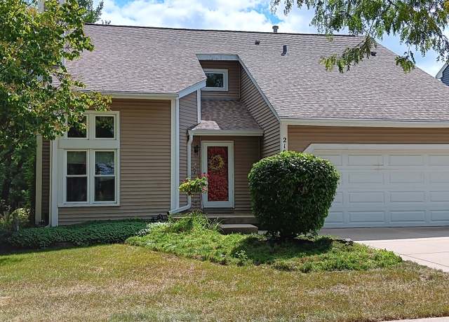 Property at 2100 Monday Dr, Elgin, IL 60123, 3 beds, 2.5 baths