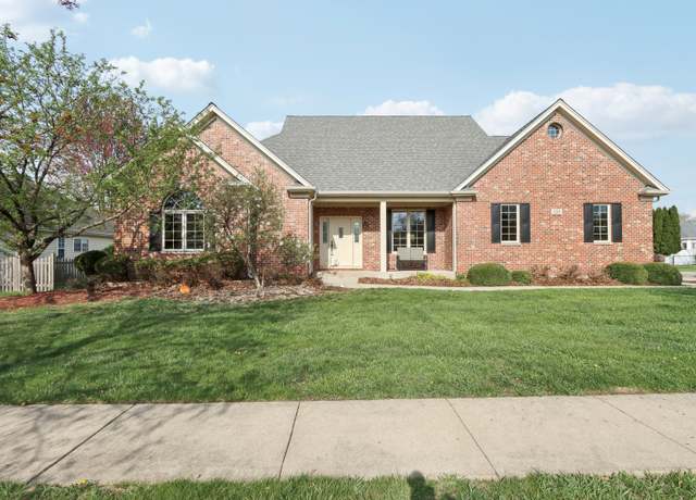 Property at 140 E Lynn St, South Elgin, IL 60177, 3 beds, 2 baths