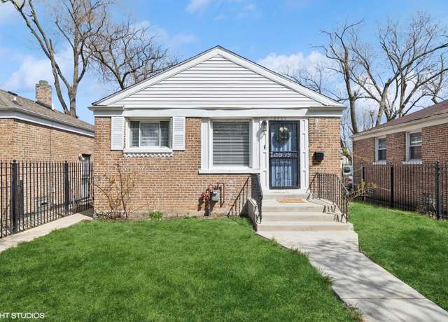 Property at 10005 S Calhoun Ave, Chicago, IL 60617, 3 beds, 2 baths