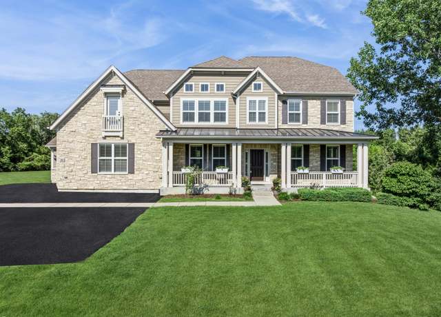Property at 32 E Peter Ln, Hawthorn Woods, IL 60047, 6 beds, 5 baths