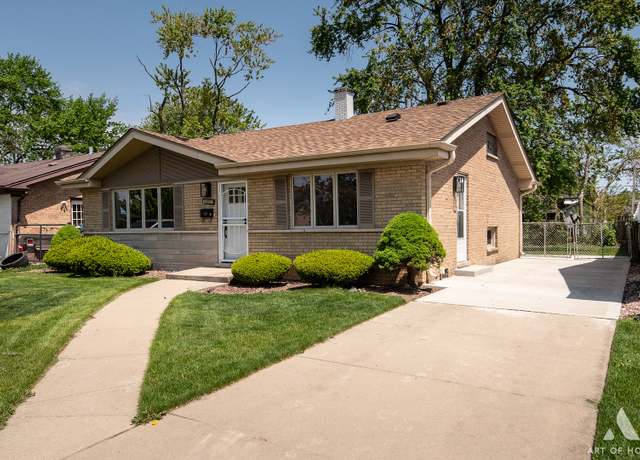 Property at 12215 S Harding Ave, Alsip, IL 60803, 3 beds, 1.5 baths
