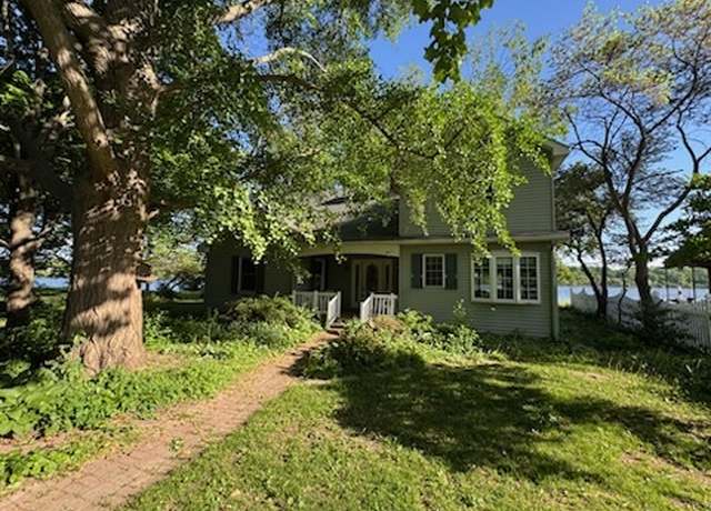 Property at 110 Martin Dr, Rock Falls, IL 61071, 3 beds, 1.5 baths