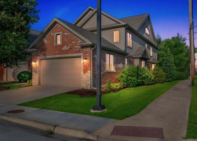 Property at 1200 E Charles Ln, Westmont, IL 60559, 3 beds, 3.5 baths