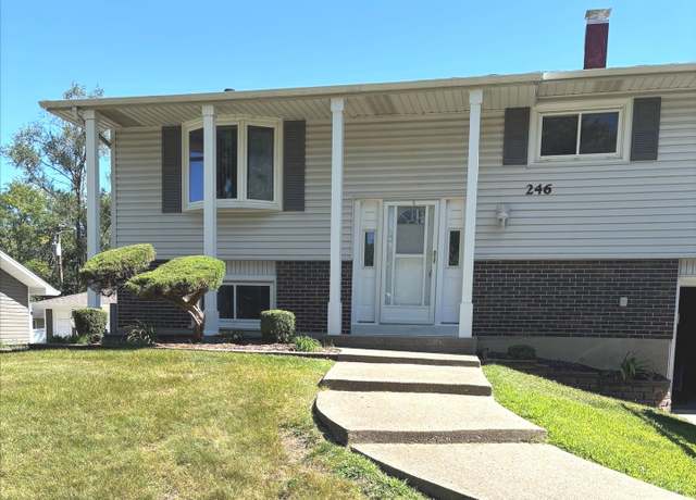 Property at 21W246 Audubon Rd, Lombard, IL 60148, 4 beds, 2 baths