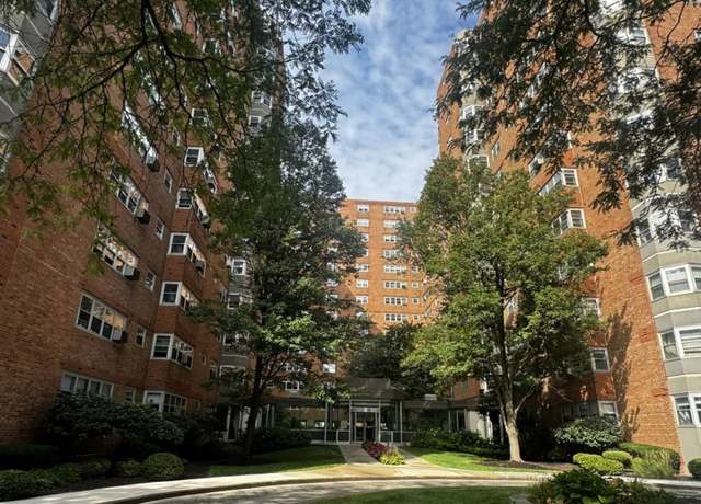 Property at 4960 N Marine Dr #610, Chicago, IL 60640, 1 bed, 1 bath