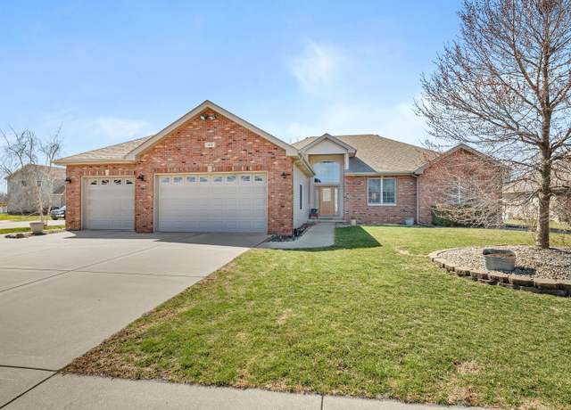 Property at 401 Harper Ct, Manteno, IL 60950, 4 beds, 3 baths